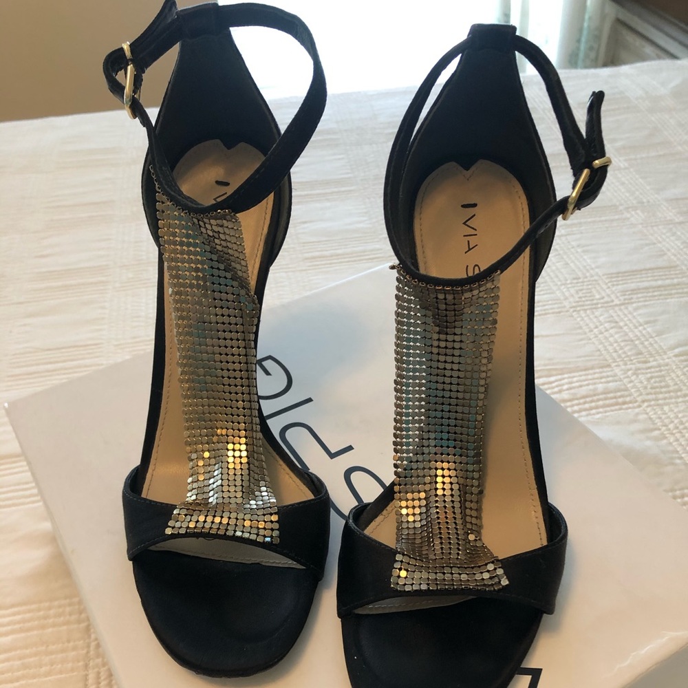 Via Spiga Timone Pumps